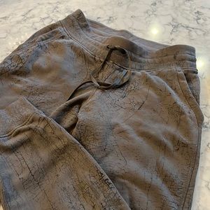 Lululemon joggers size 8 EUC